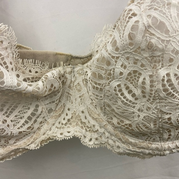 Victoria's Secret Bra Women's 38DD Cream Lace Push Up Without Padding Angels - Picture 4 of 16